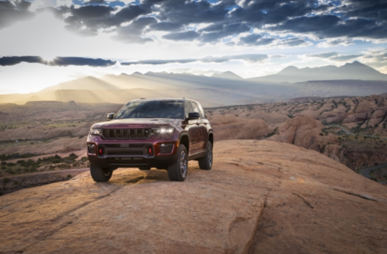 Jeep® Grand Cherokee nombrada mejor SUV para comprar en 2022 por The Car Connection