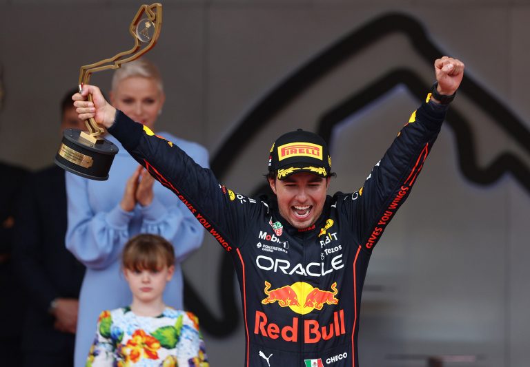 Checo Pérez logra la victoria en el GP de Mónaco