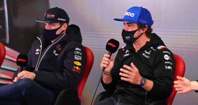 Alonso cree que Verstappen merece el título: «No ha tenido un coche superior»