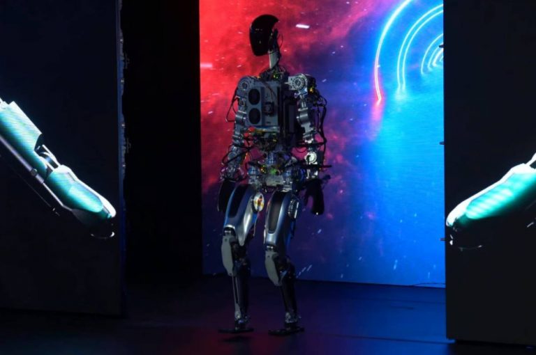 Optimus, el robot humanoide de Tesla, costará menos de 20.000 dólares