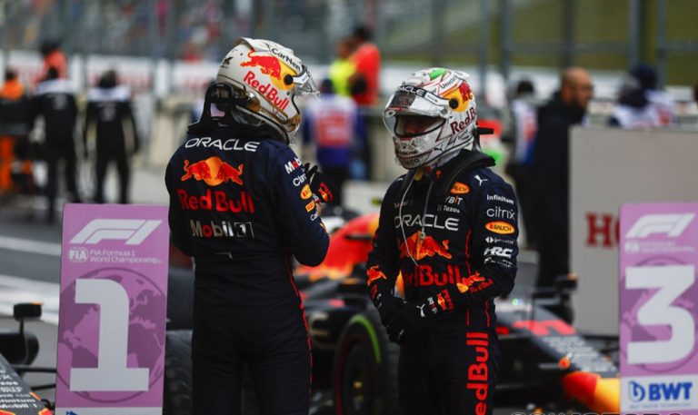 Verstappen y Pérez, centrados en sellar el título de constructores en Austin
