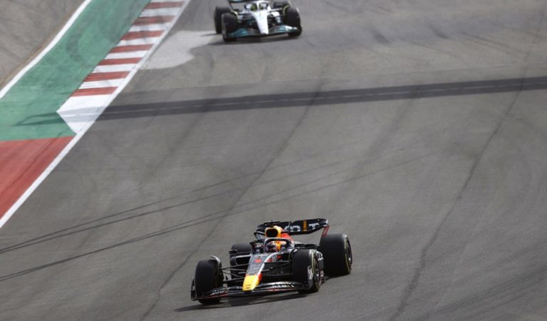 Verstappen gana en Austin a la épica en honor a Mateschitz; Alonso, séptimo