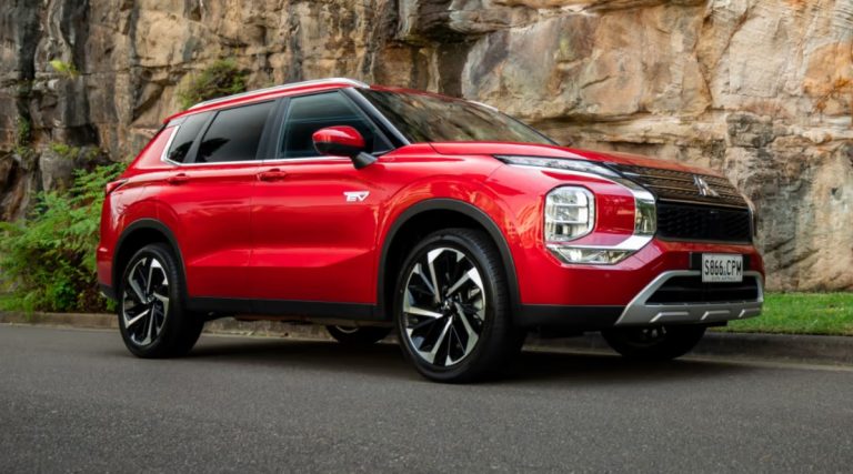 2022 Mitsubishi Outlander PHEV agotado, más stock próximamente