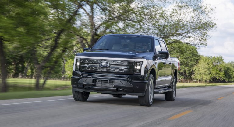 Ford Motor Company y JD Power ChromeData unen fuerzas para ampliar la cobertura de datos de fabricación de vehículos