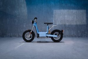 Polestar lanza la segunda edición limitada del ciclomotor eléctrico CAKE Makka