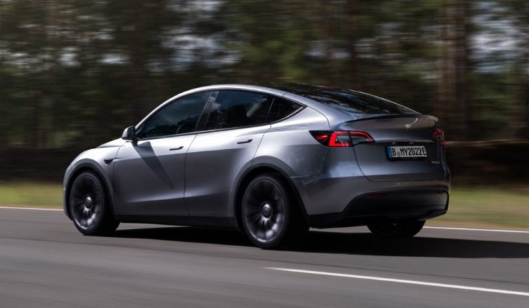 Tesla cierra 2022 con récords
