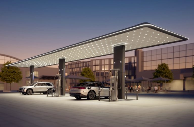 Mercedes-Benz en CES 2023 revela nueva red de carga y actualizaciones