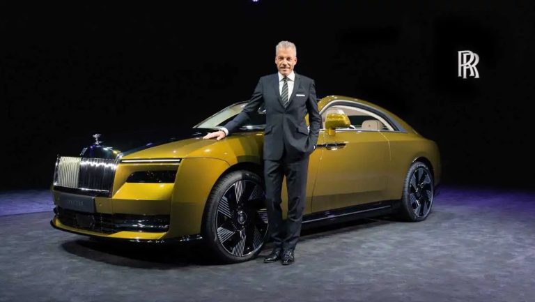 Rolls-Royce entregó un récord de 6.021 automóviles en 2022