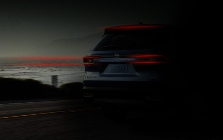 Toyota Grand Highlander hace su debut mundial en el Auto Show de Chicago