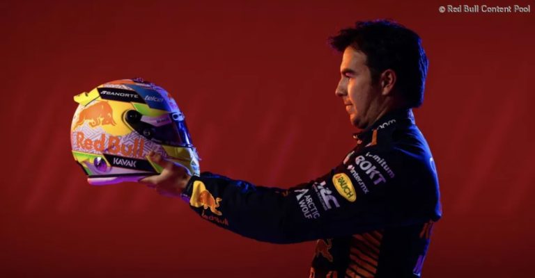 Pérez muestra su casco de 2023 diseño continuista para su tercer año en Red Bull