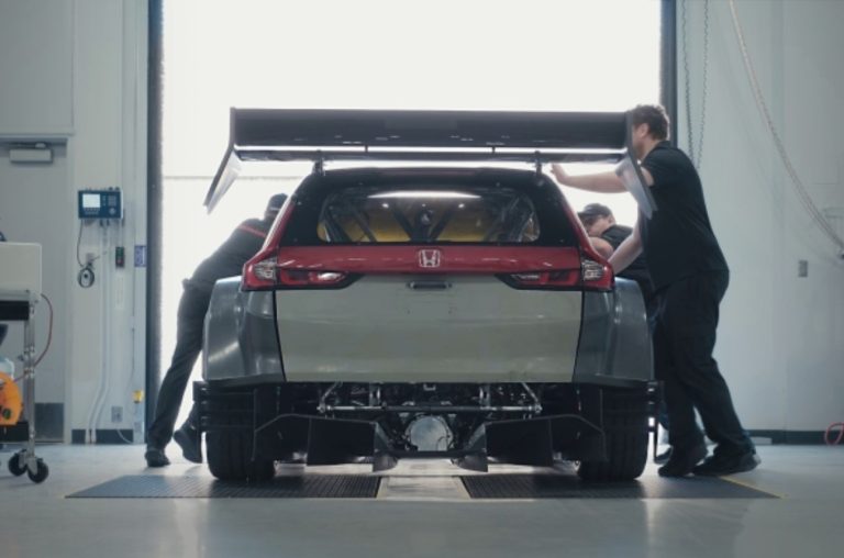 El proyecto Honda CR-V Hybrid Racer de 800 caballos de fuerza se revela pronto