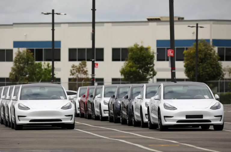 Tesla podría comenzar a fabricar autos en México el próximo año, dice gobernador