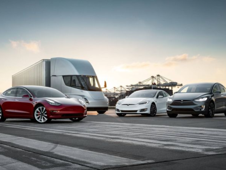 Musk confirma tres modelos más en Tesla: un auto compacto, un comercial y un autobús