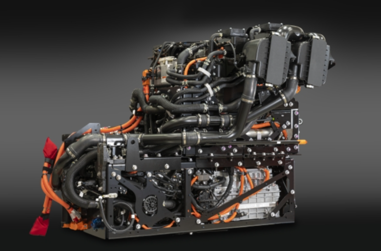 Toyota recibe la orden ejecutiva CARB de cero emisiones para el kit de tren motriz eléctrico de celda de combustible HD