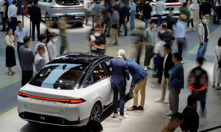Los fabricantes de automóviles chinos dominan el show de Shanghái