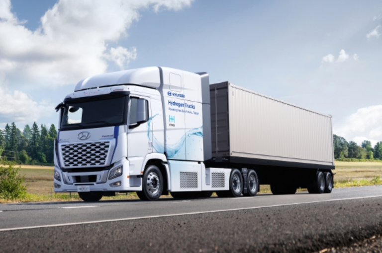 Hyundai Motor presenta el modelo comercializado de su tractor de celda de combustible XCIENT y Vision for Hydrogen Mobility en EE.UU.