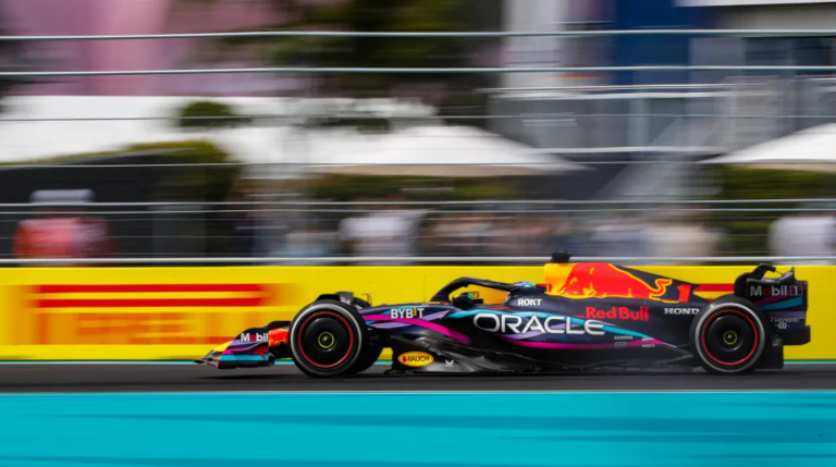 Verstappen remonta hasta la victoria en Miami y da un golpe en la mesa