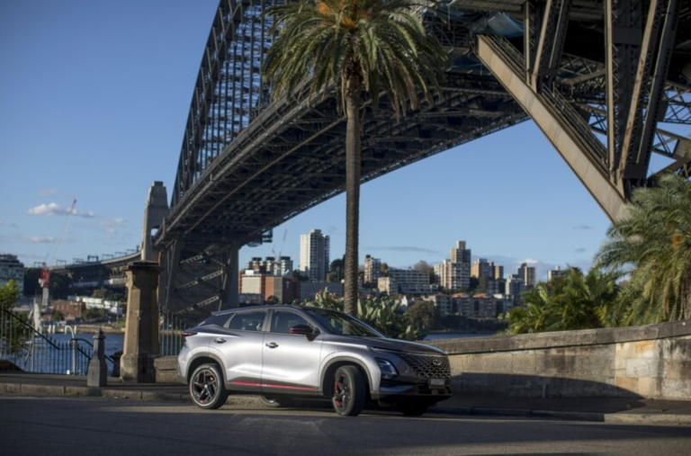 China inundan Australia con autos de lujo a precios económicos