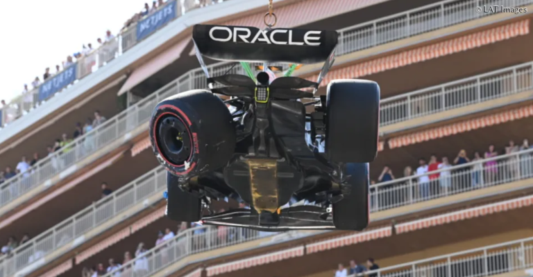 Los rivales sufrirán para copiar el fondo plano del RB19, asegura Marko