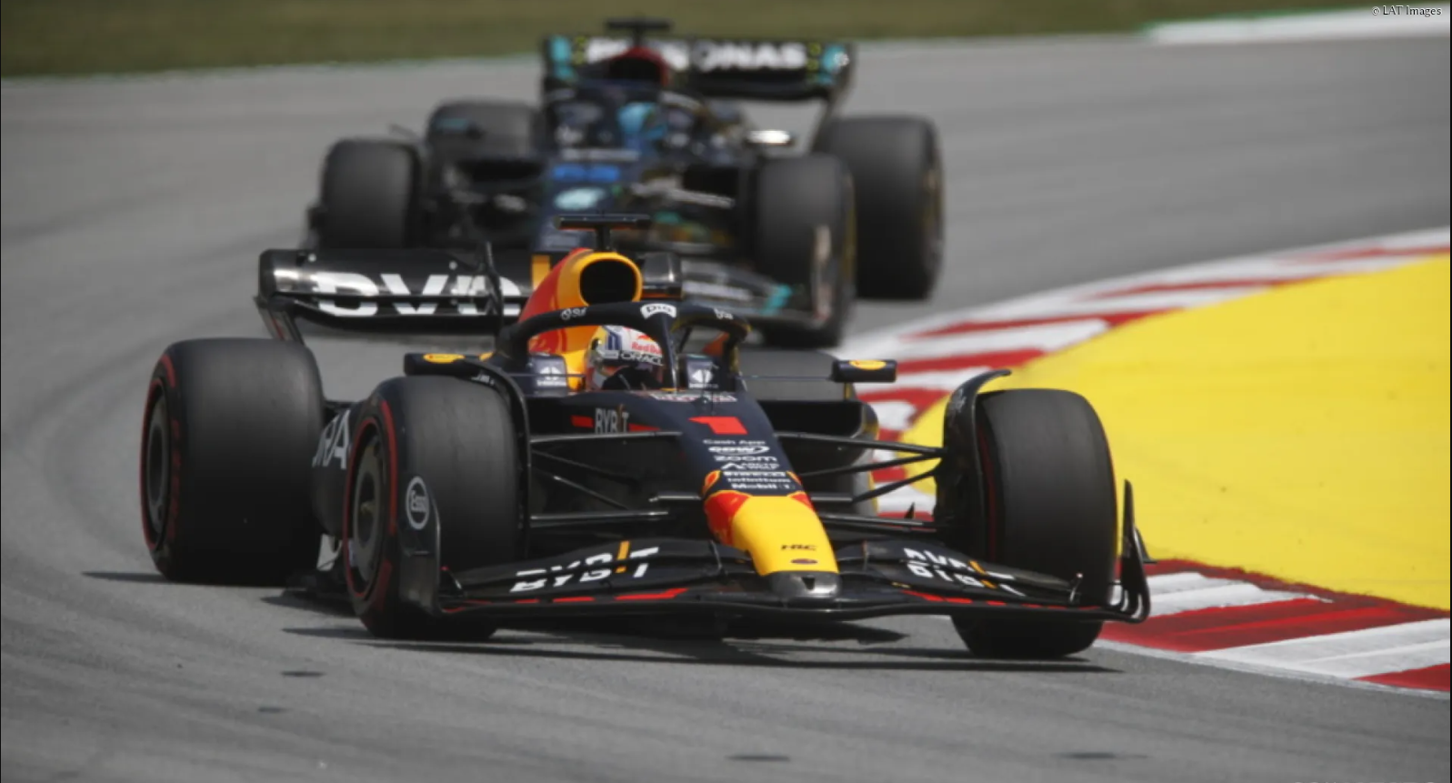 Domenicali no piensa ‘frenar’ a Red Bull: «No es lo correcto, la F1 es meritocracia»