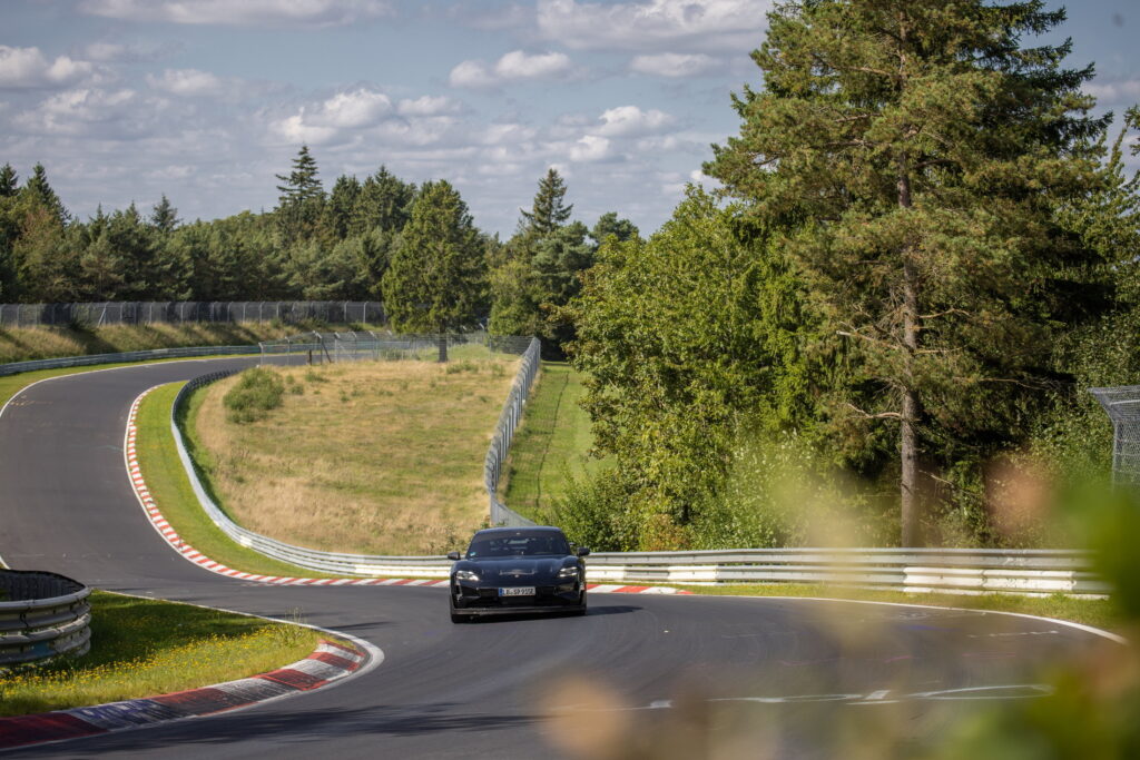 Porsche Taycan en Nürburgring