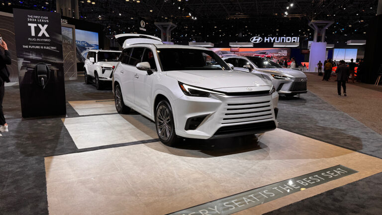 Salón Internacional del Automóvil de Nueva York 2024 en imágenes