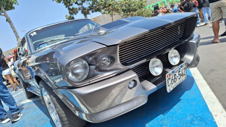 El Mustang Club Perú celebró a lo grande el 60° aniversario del Mustang en el Jockey Plaza