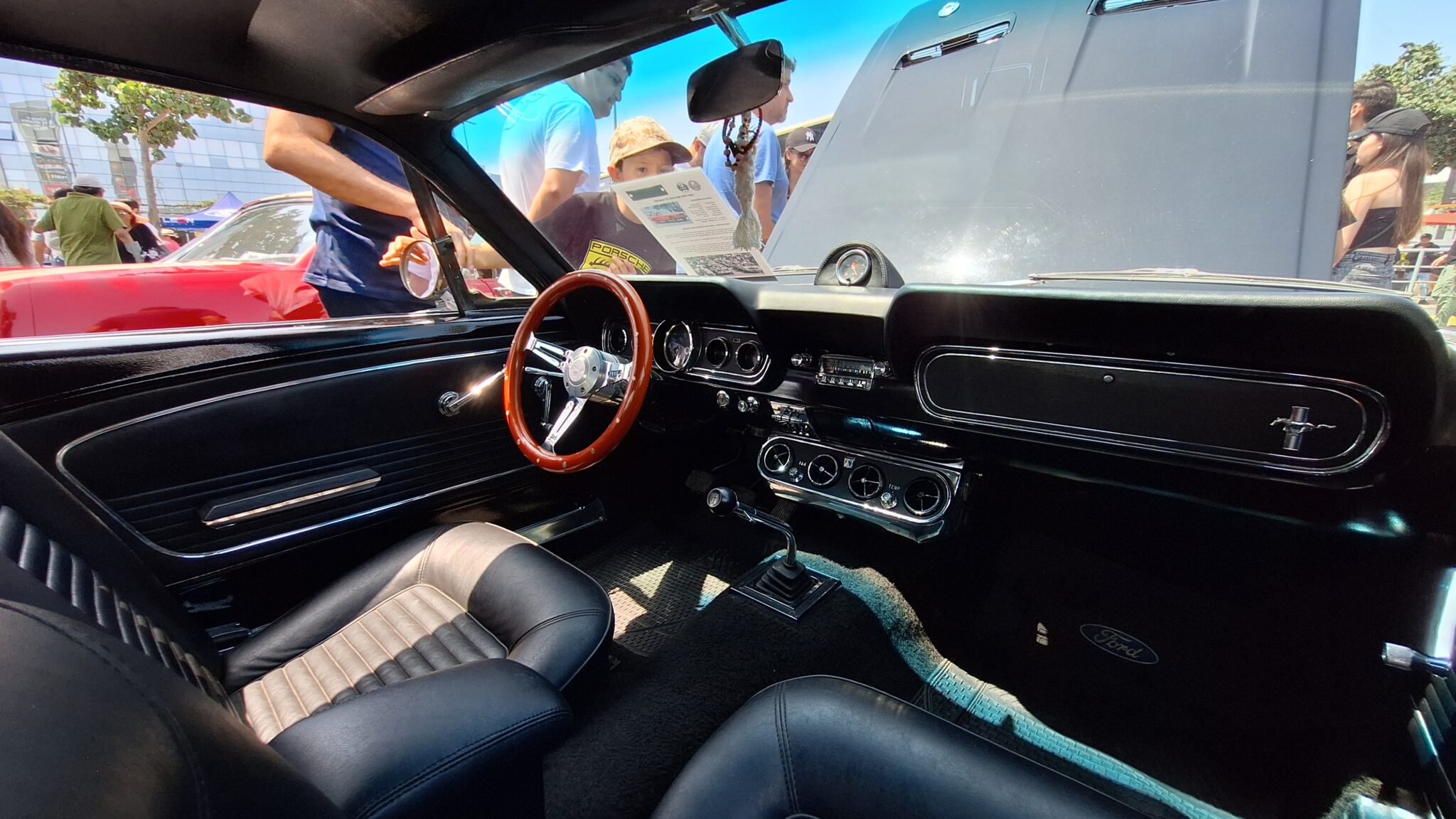 El Mustang Club Perú celebró a lo grande el 60° aniversario del Mustang en el Jockey Plaza