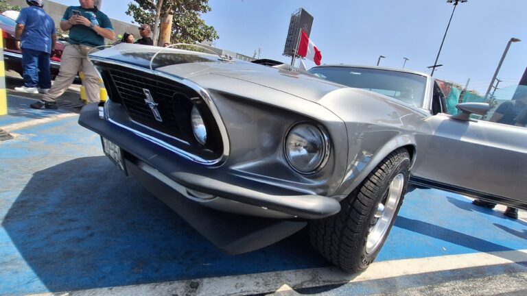 El Mustang Club Perú celebró a lo grande el 60° aniversario del Mustang en el Jockey Plaza