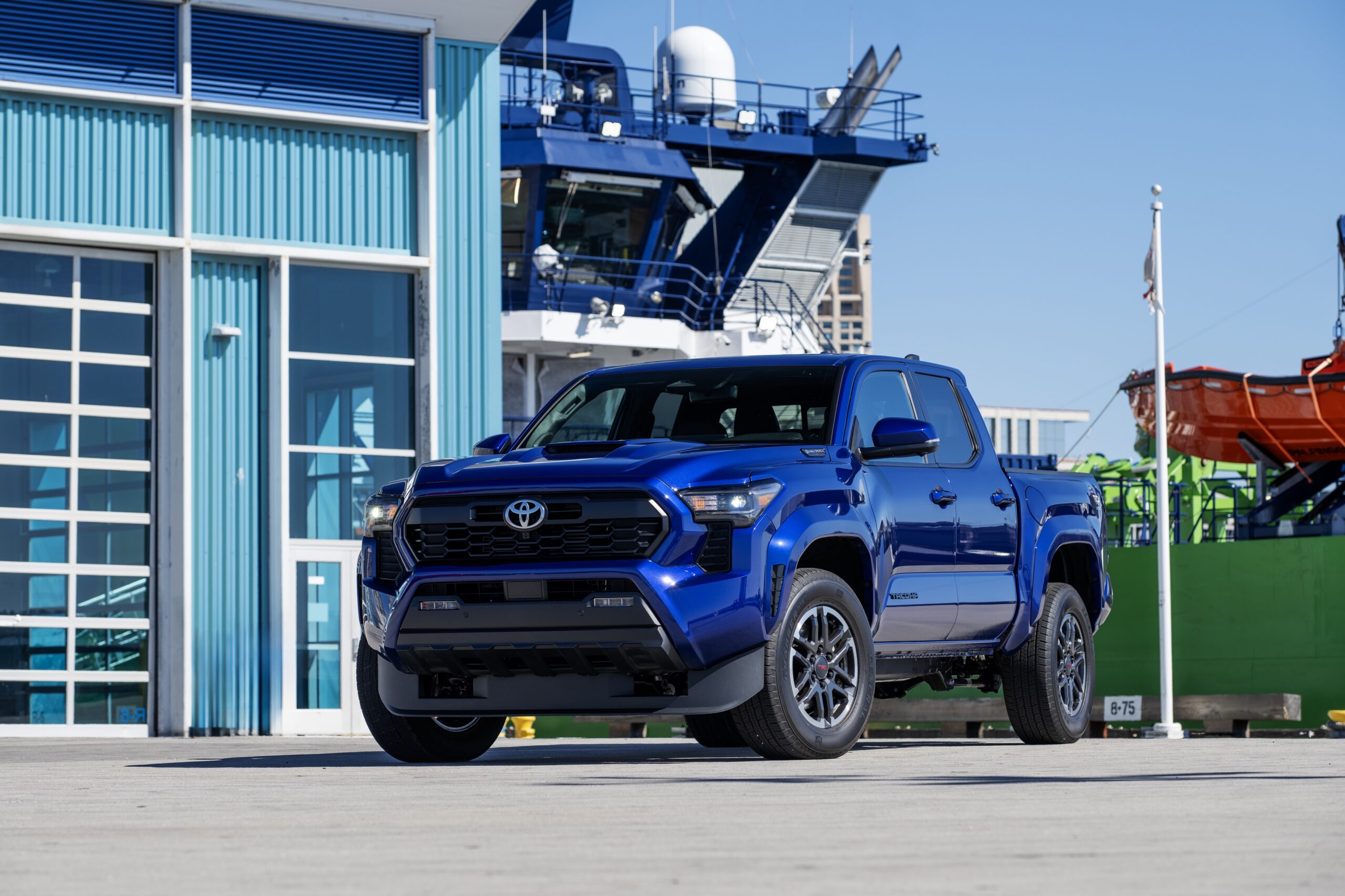 Toyota Tacoma 2024 i-FORCE MAX: Rendimiento legendario y potencia ...
