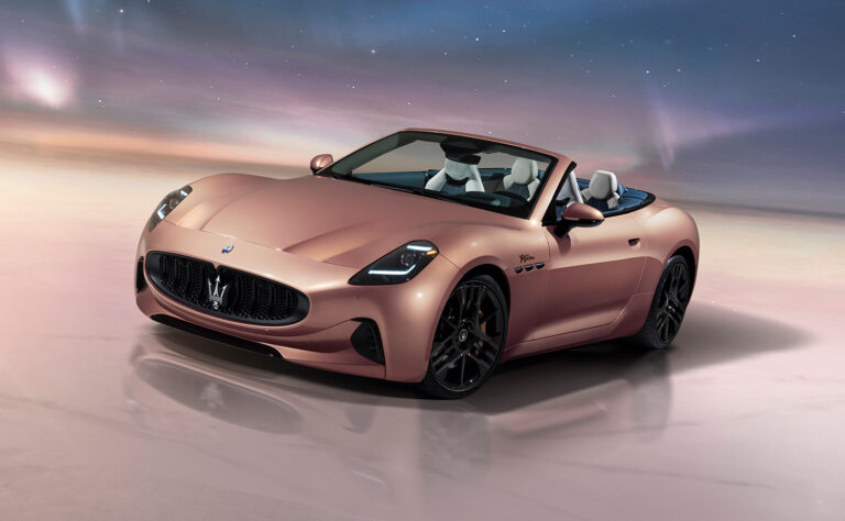Maserati marca el inicio de la nueva era eléctrica con el GranCabrio Folgore