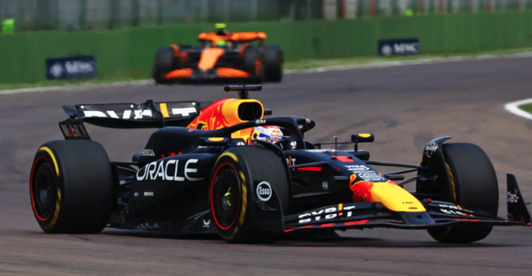 Max Verstappen gana en Emilia-Romaña seguido por un espectacular Lando Norris