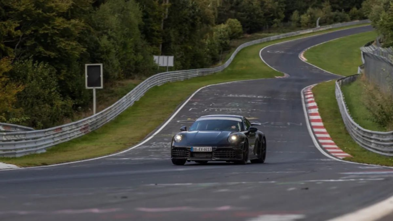 El Porsche 911 Hybrid superó el tiempo de su predecesor en 8,7 segundos