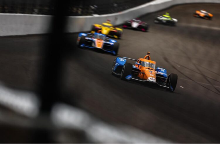 Scott Dixon realiza la última sesión de práctica antes de Indy 500