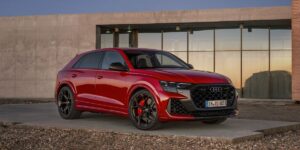 Nuevo Audi RS Q8 2025 con 631 HP va detrás del Lamborghini Urus