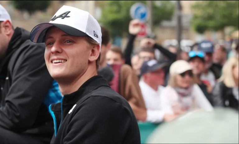 Mick Schumacher probará junto a Jack Doohan mientras Alpine busca algunas opciones