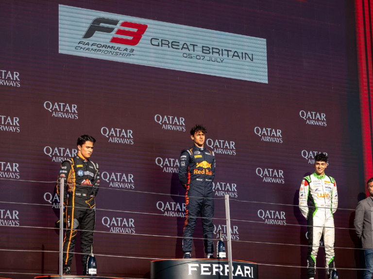 Matías Zagazeta sube al podio tras el Sprint del GP de Silverstone en la Formula 3