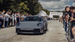El nuevo Porsche 911 acapara los reflectores en Goodwood Festival of Speed 2024