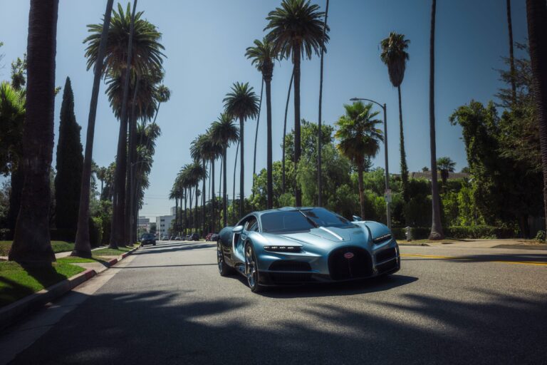 De Beverly Hills a Newport Beach: el Bugatti Tourbillon deslumbra en California