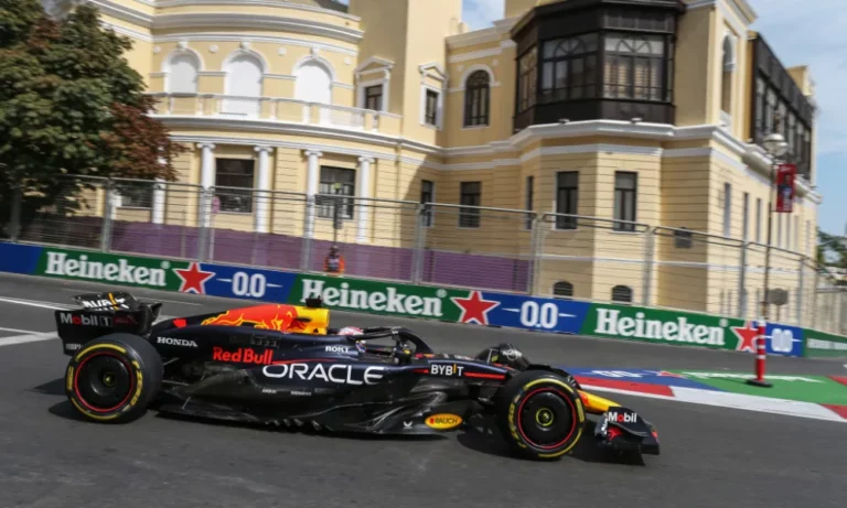 Max Verstappen lidera los primeros entrenamientos libres del GP de Bakú
