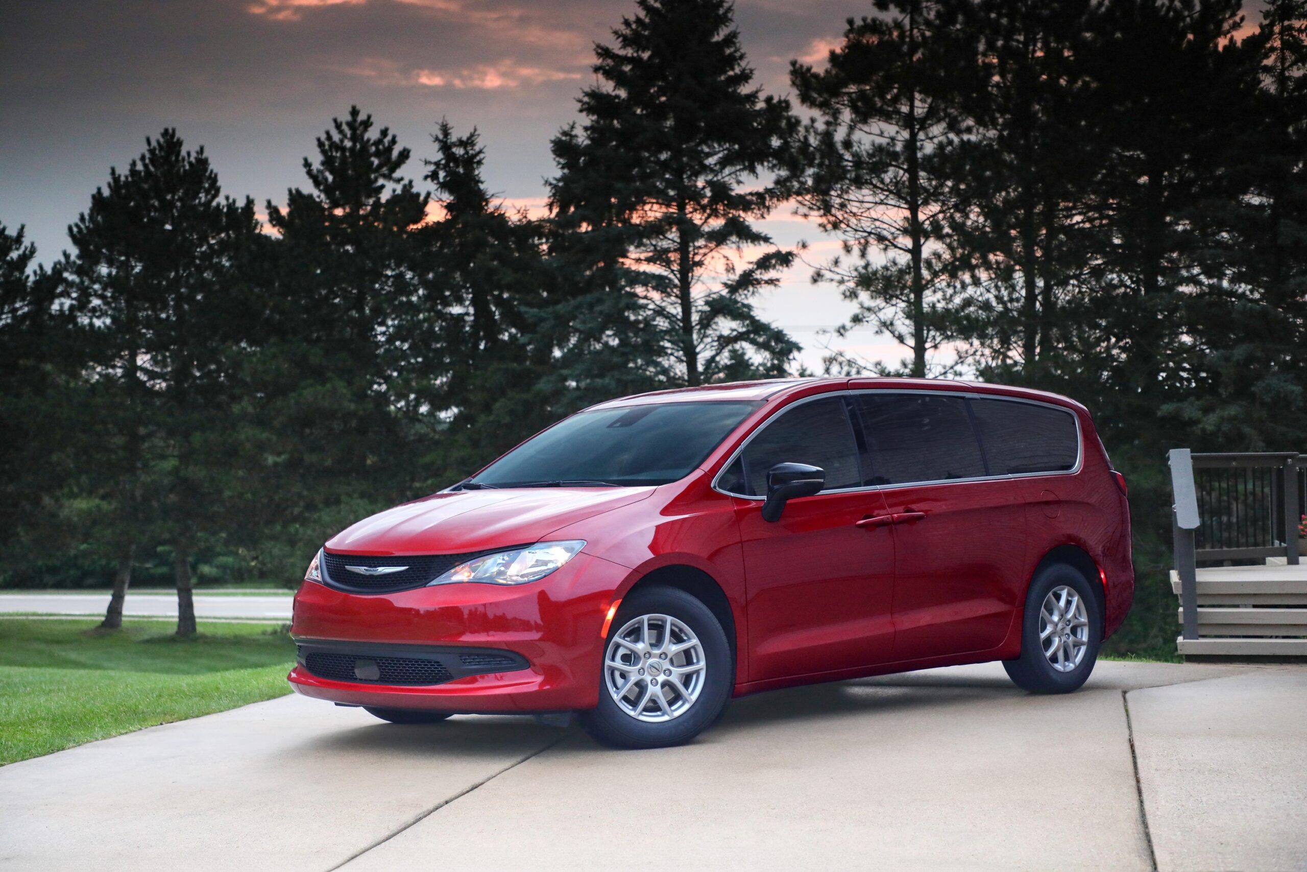 Nuevo Voyager regresa como una opción económica a la familia de minivans Chrysler