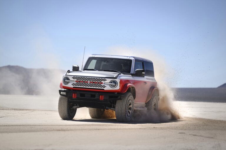 Nueva edición especial Ford Bronco Stroppe 2025 rinde homenaje al Baja Bronco original
