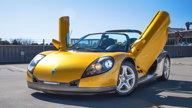 En Virginia: El fruto prohibido de Renault, está a la venta en Estados Unidos
