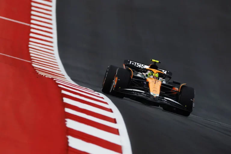 Lando Norris se quedó con la pole en el GP de EE. UU. tras el accidente de Russell