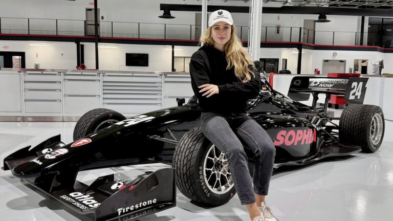 Sophia Flörsch probará un Indy NXT