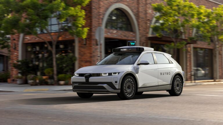 Hyundai y Waymo firman una alianza estratégica de varios años