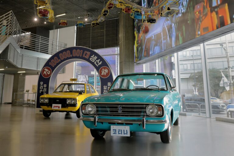 Hyundai Motor celebra el hito de producción de 100 millones de vehículos con la exposición ‘Un paso más allá’