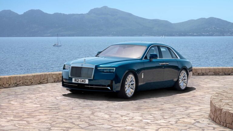 El Rolls-Royce Ghost Series II acaba de debutar: su precio 355,000 dólares