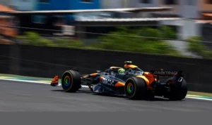 FP1: Norris en cabeza de la tabla de tiempos, Bearman tercero