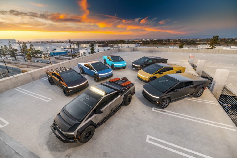 Unplugged Performance exhibirá 12 Tesla Cybertrucks personalizados en SEMA 2024